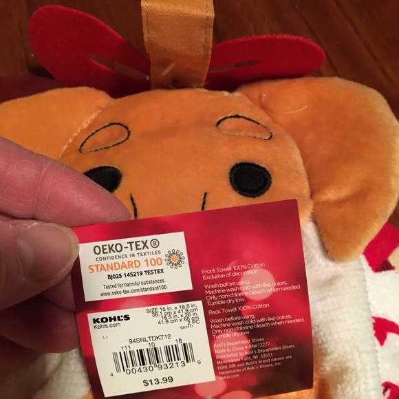 St. Nicholas Square Kitchen Towel Gift Set -NWT - Picture 4 of 5